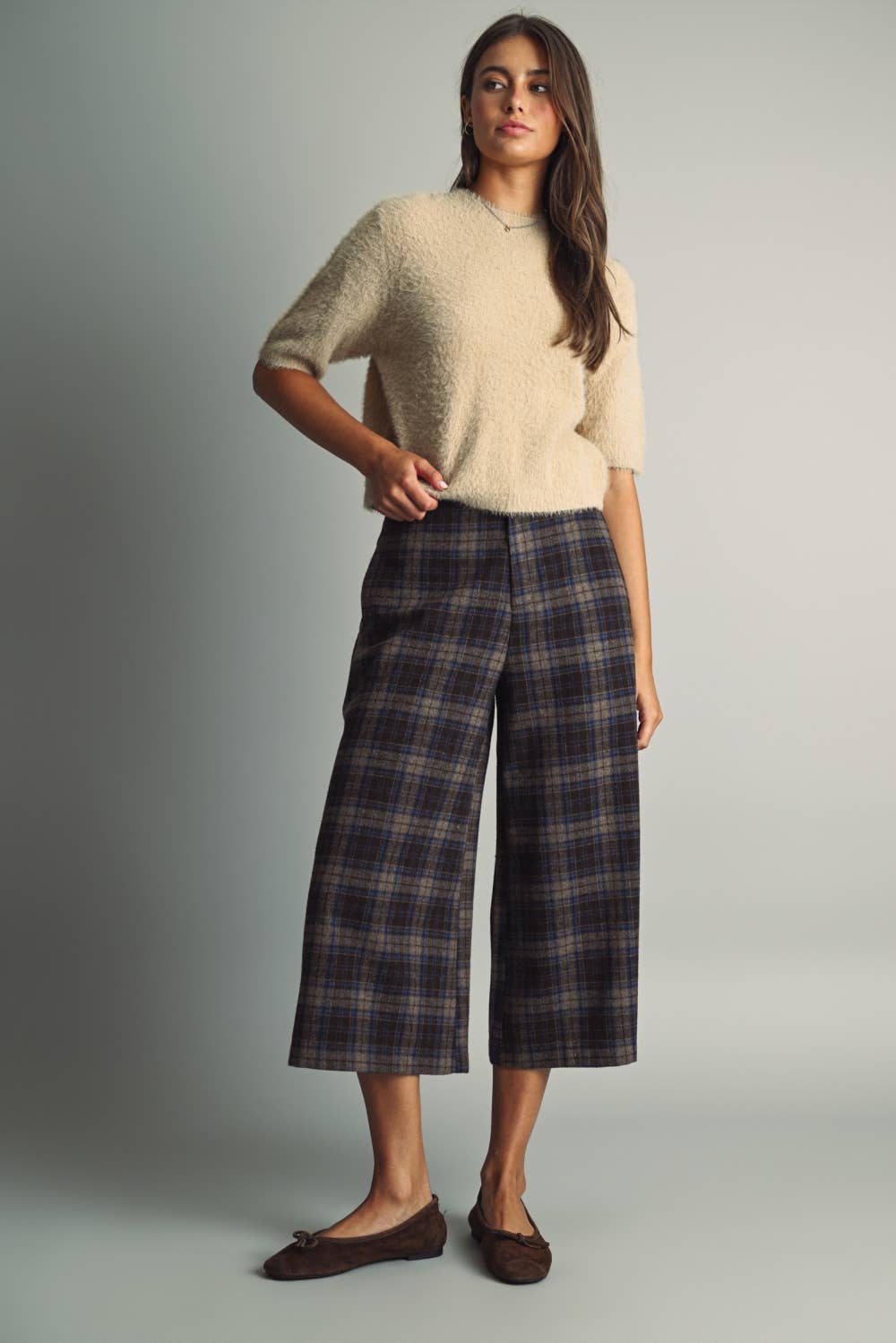 CROPPED FAUX-FUR SWEATER WITH ROUND NECK